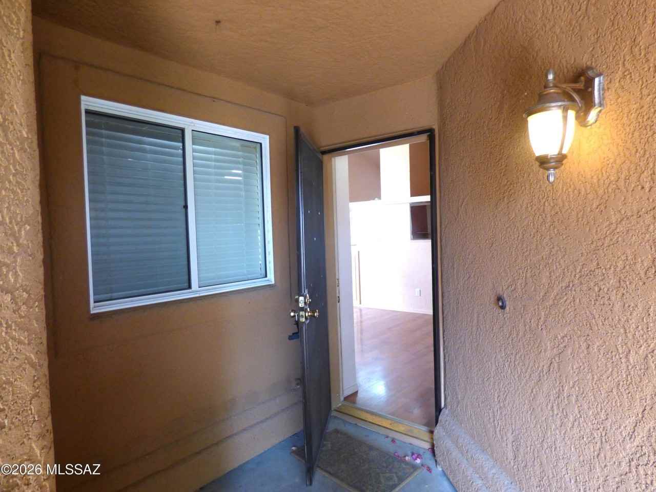 9500 E Stonehaven Way - Photo 4 of 23