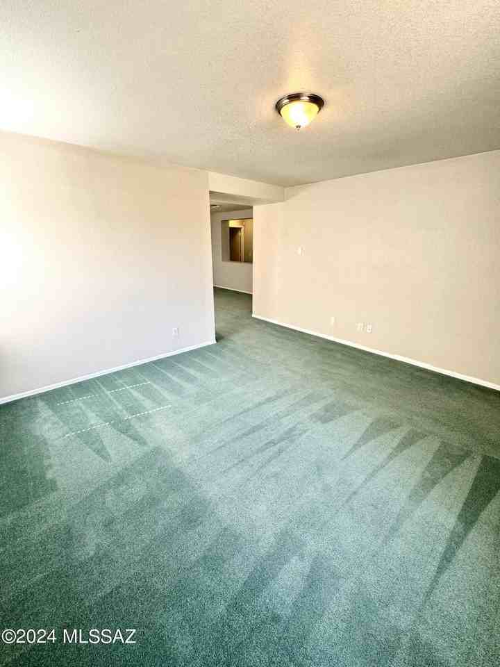 7846 E Rooner Dr - Photo 4 of 24