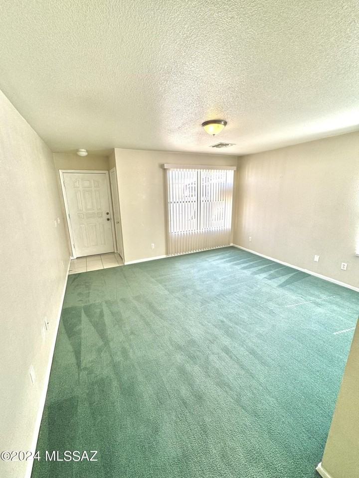7846 E Rooner Dr - Photo 5 of 24
