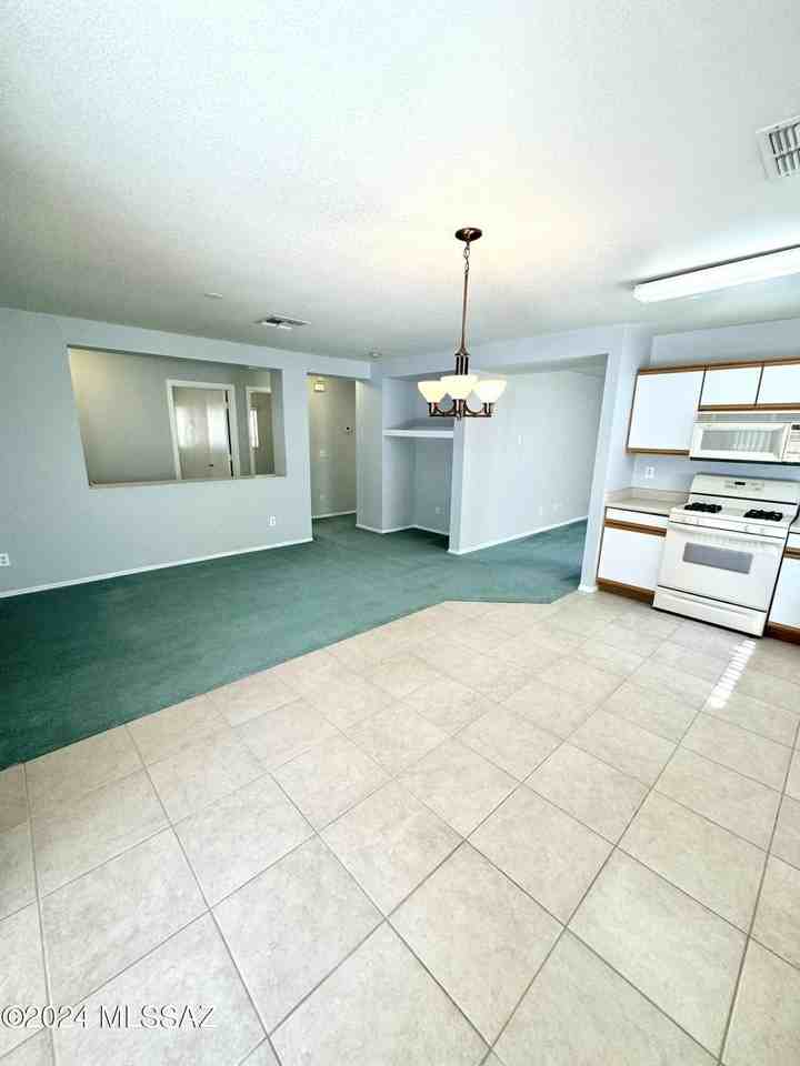 7846 E Rooner Dr - Photo 7 of 24
