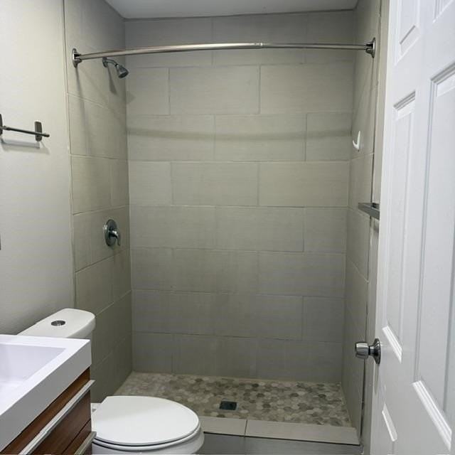 774 Parklawn Cir - Photo 5 of 10