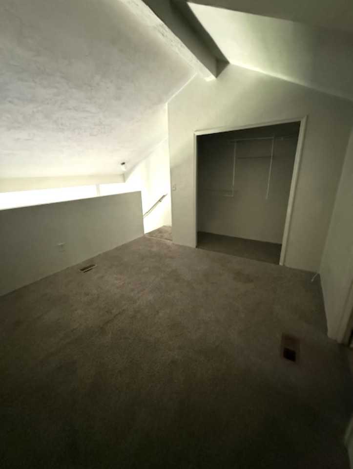1830 Nekoma Ct - Photo 5 of 14