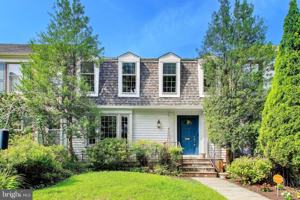 featured image of 4736 Massachusetts Ave Nw