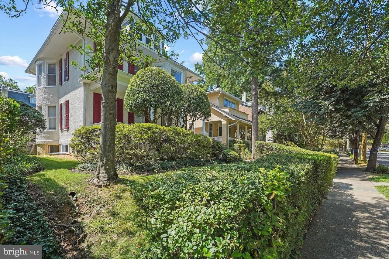 5602 39th St Nw - Photo 2 of 34