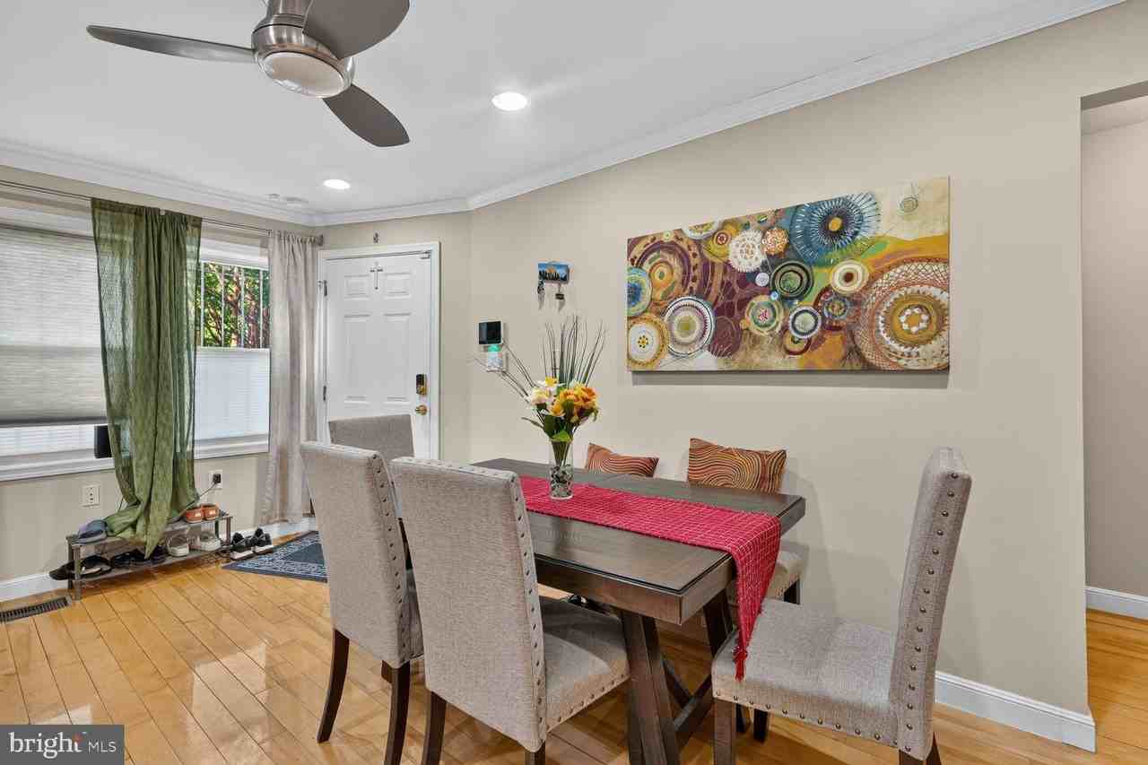 2911 8th St Se #1101 - Photo 5 of 35