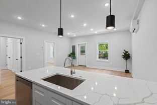 2236 40th St Nw #4 - Photo 1 of 1