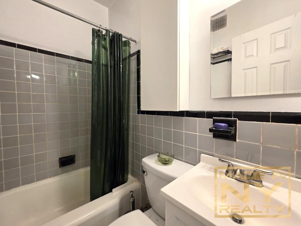 116 W 87th St #4 - Photo 5 of 6