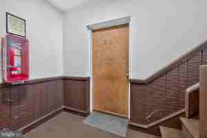 featured image of 1001 White Oak Rd