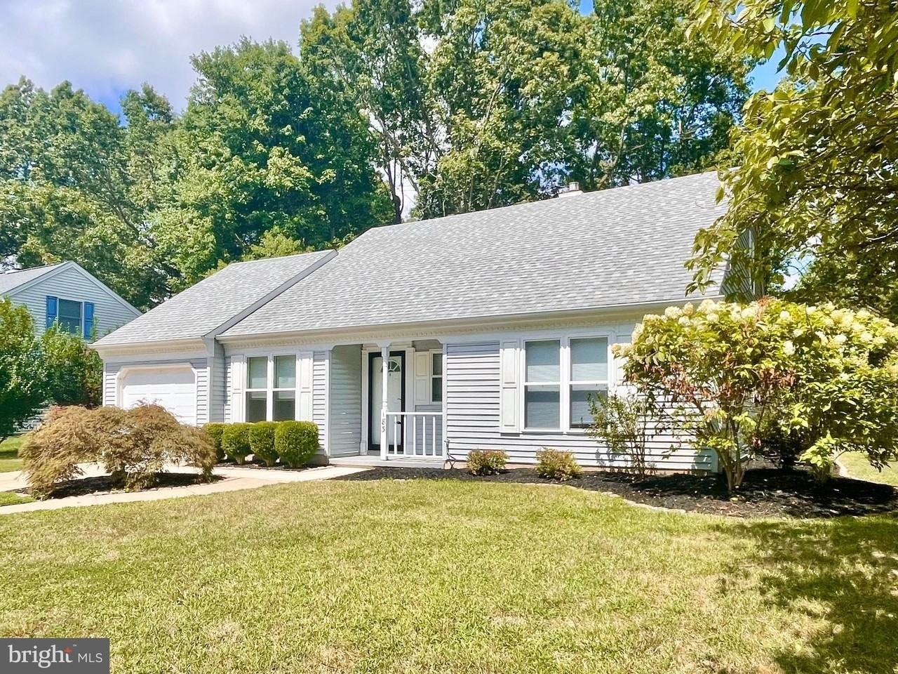 183 Stoney Dr - Photo 2 of 23