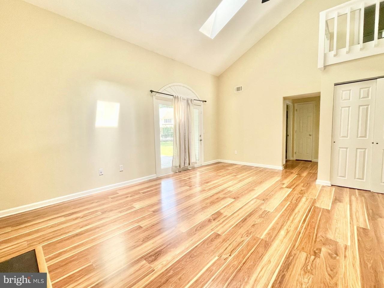183 Stoney Dr - Photo 5 of 23