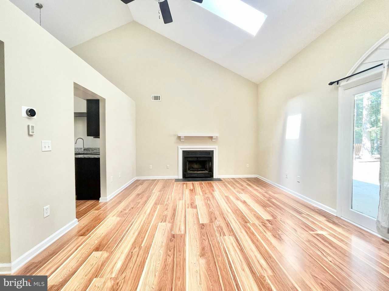 183 Stoney Dr - Photo 6 of 23