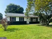 211 N Brownleaf Rd - Photo 1 of 1