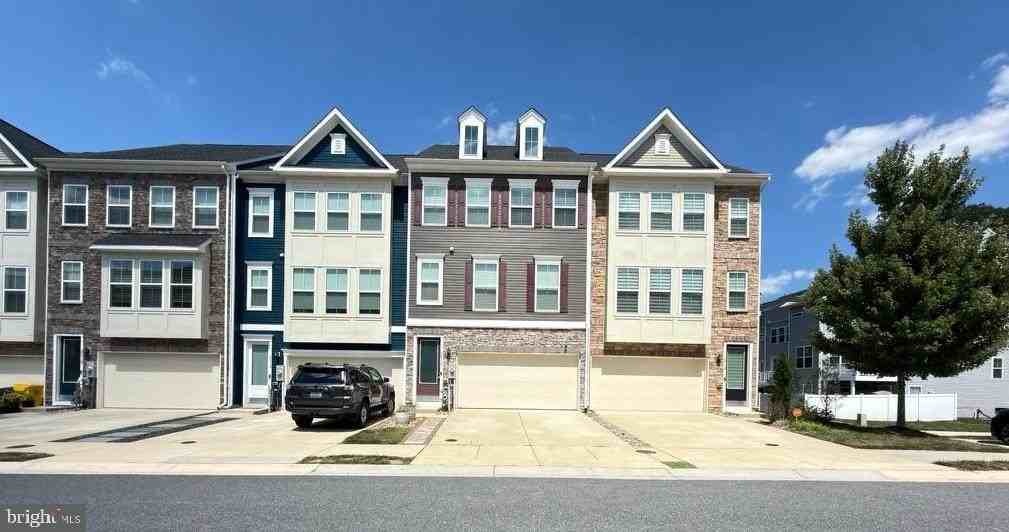 2512 Buckthorn Dr - Photo 2 of 34