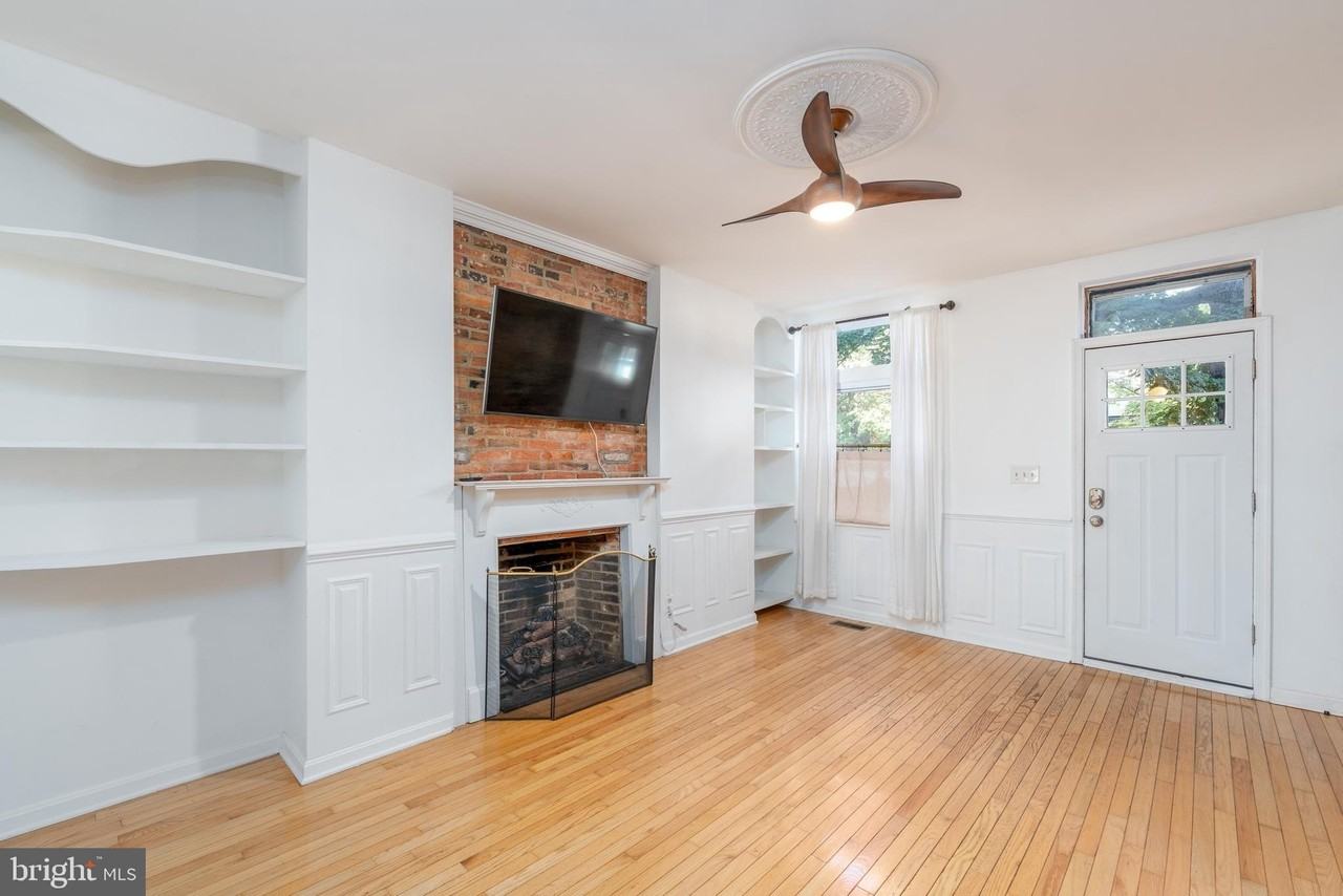 306 S Washington St - Photo 5 of 29