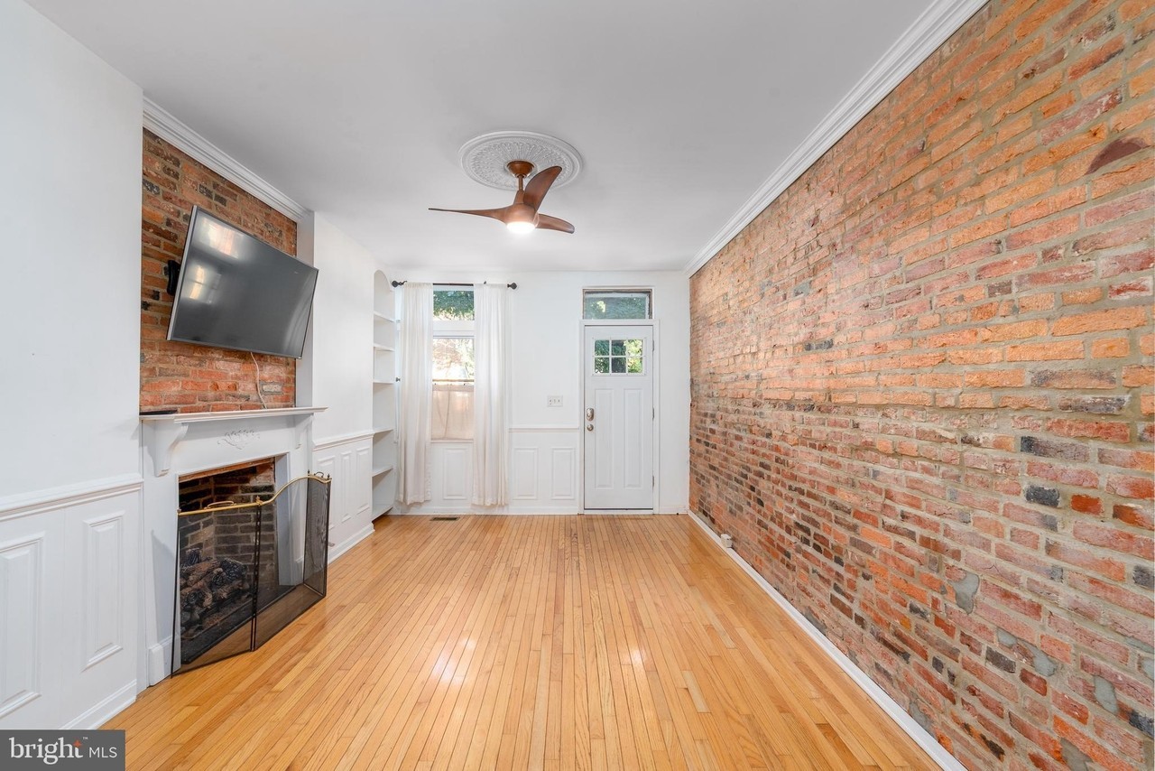 306 S Washington St - Photo 6 of 29