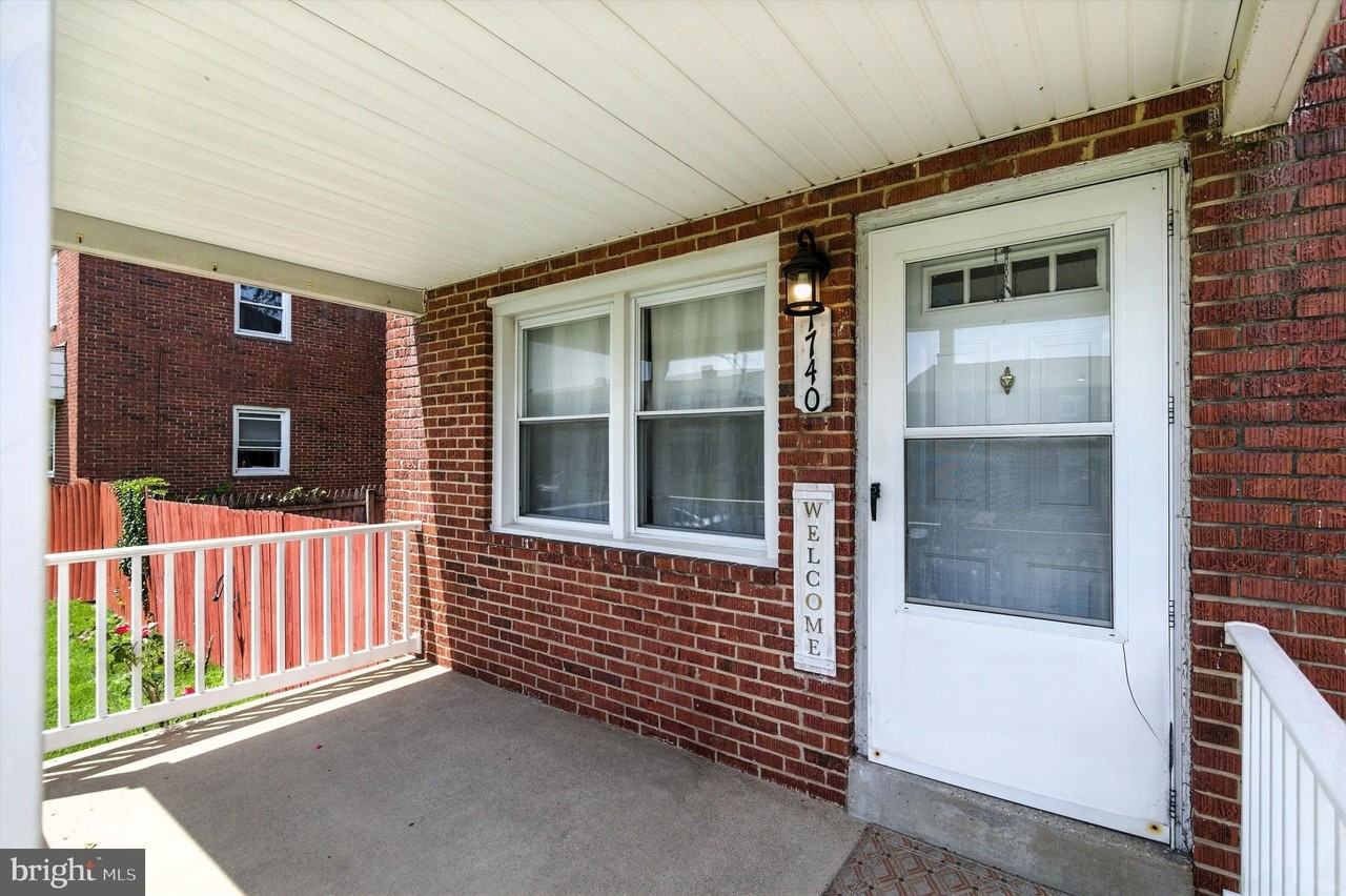 1740 Stokesley Rd - Photo 4 of 24