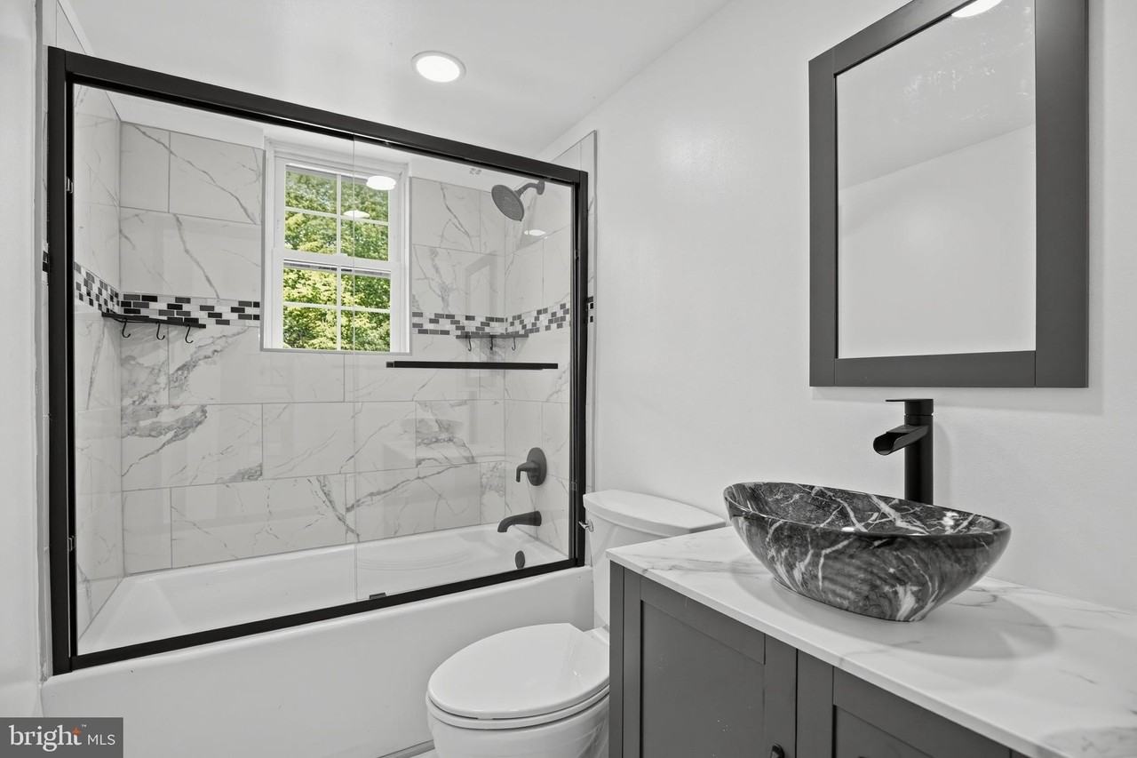 6370 Raymond Augustus Pl - Photo 4 of 15