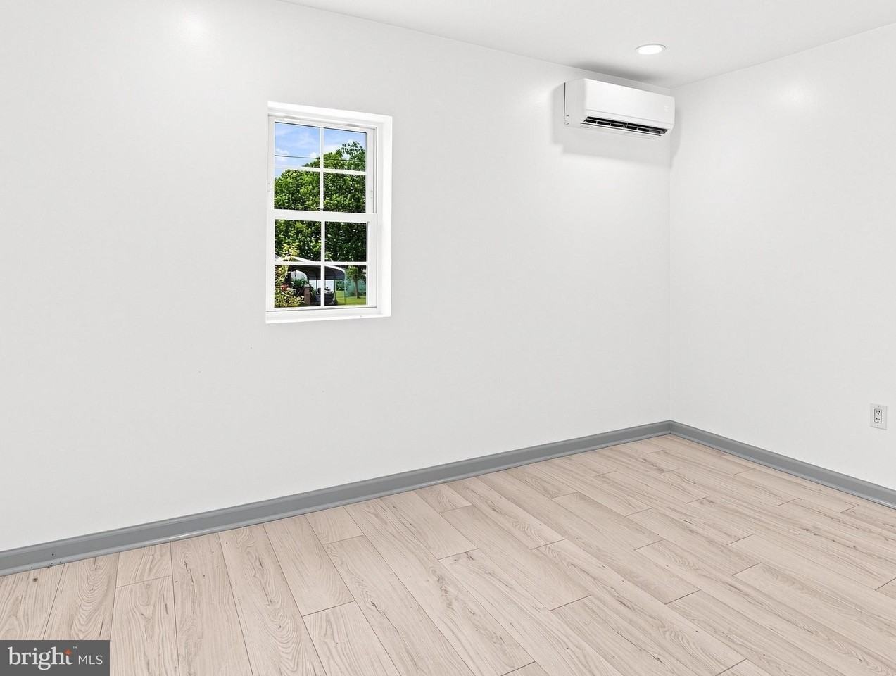 6370 Raymond Augustus Pl - Photo 6 of 15