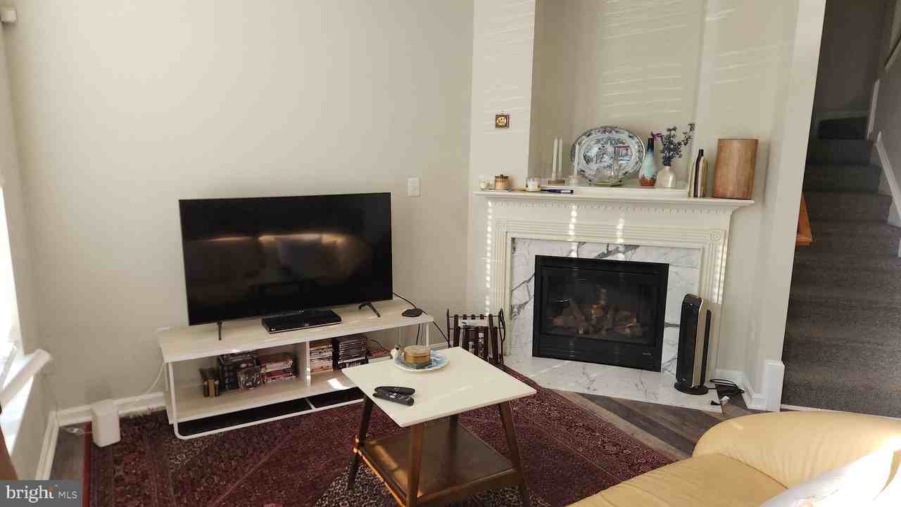 107 Swallow Pointe Ct - Photo 2 of 18
