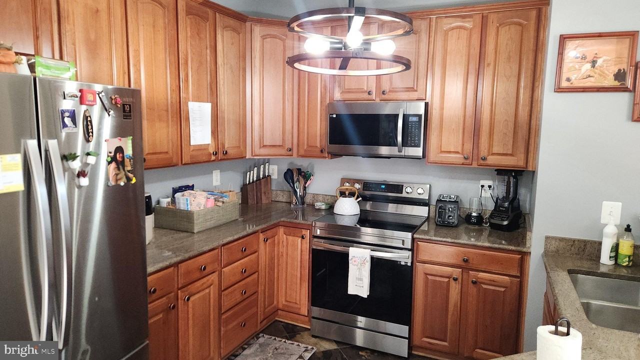 107 Swallow Pointe Ct - Photo 3 of 18
