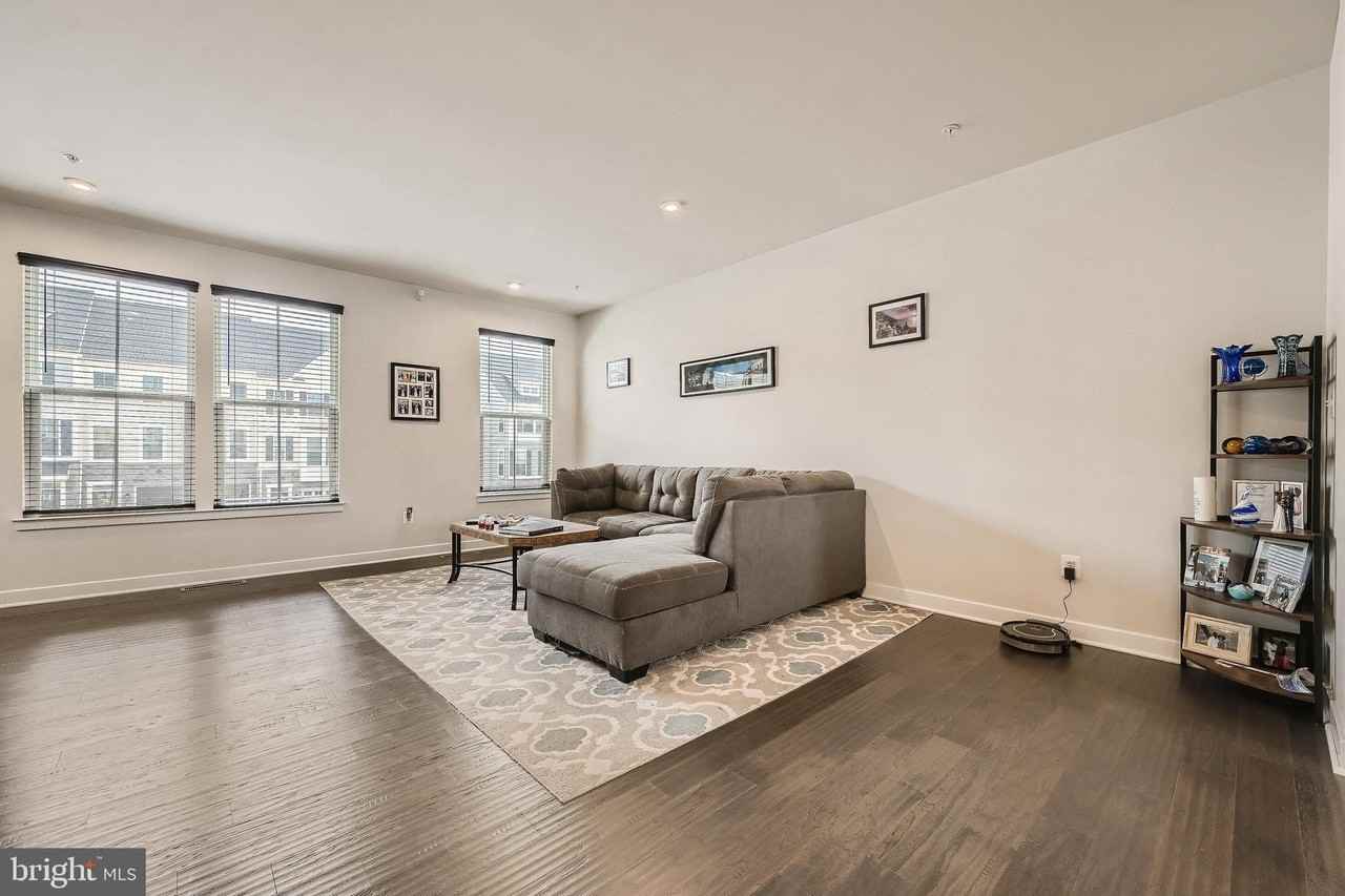 737 Iron Gate Rd - Photo 6 of 27