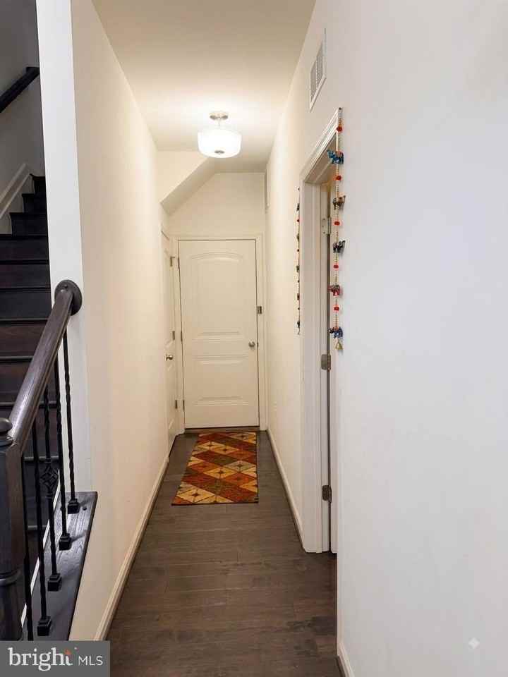 7701 Ken Dannager Ct - Photo 5 of 29