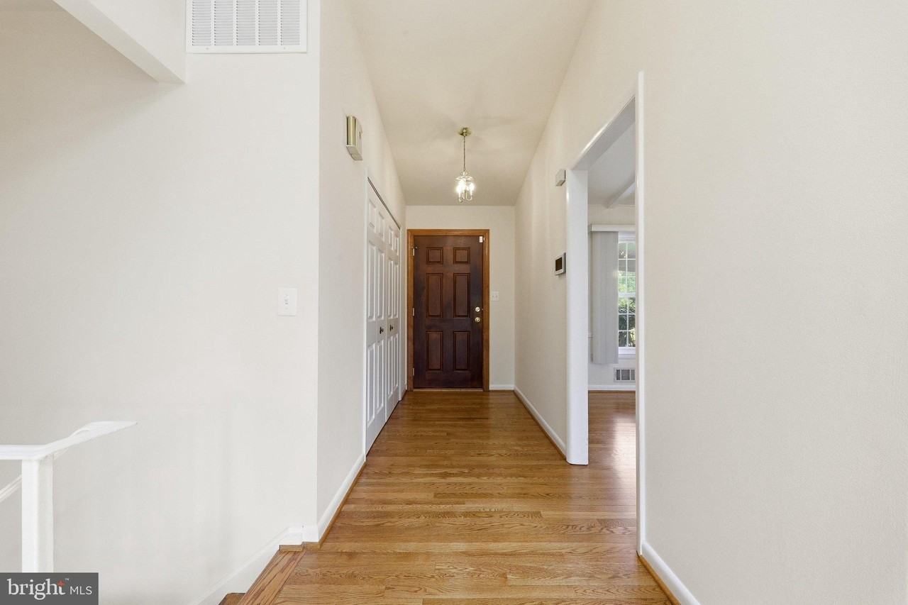 11601 Gowrie Ct - Photo 2 of 48