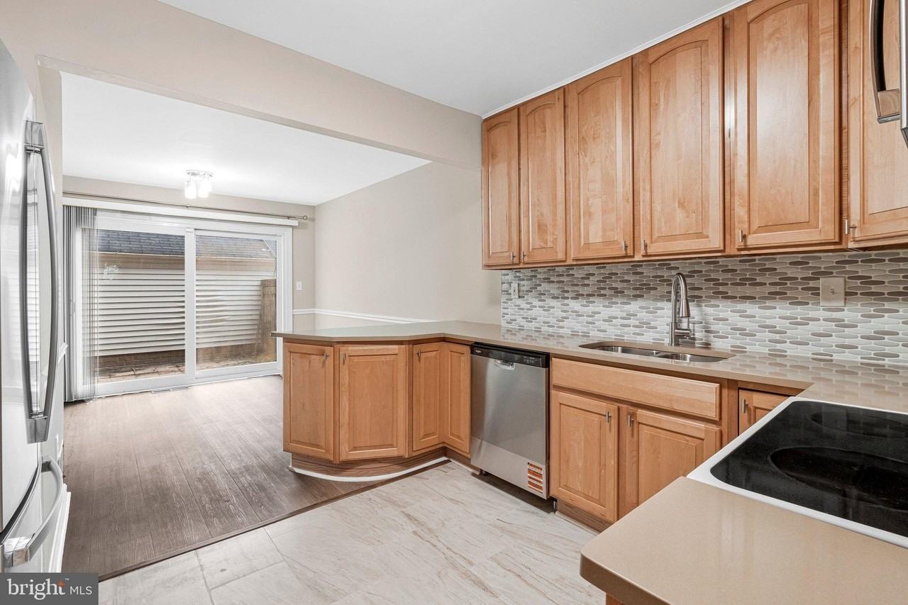 20130 Waringwood Way - Photo 6 of 19