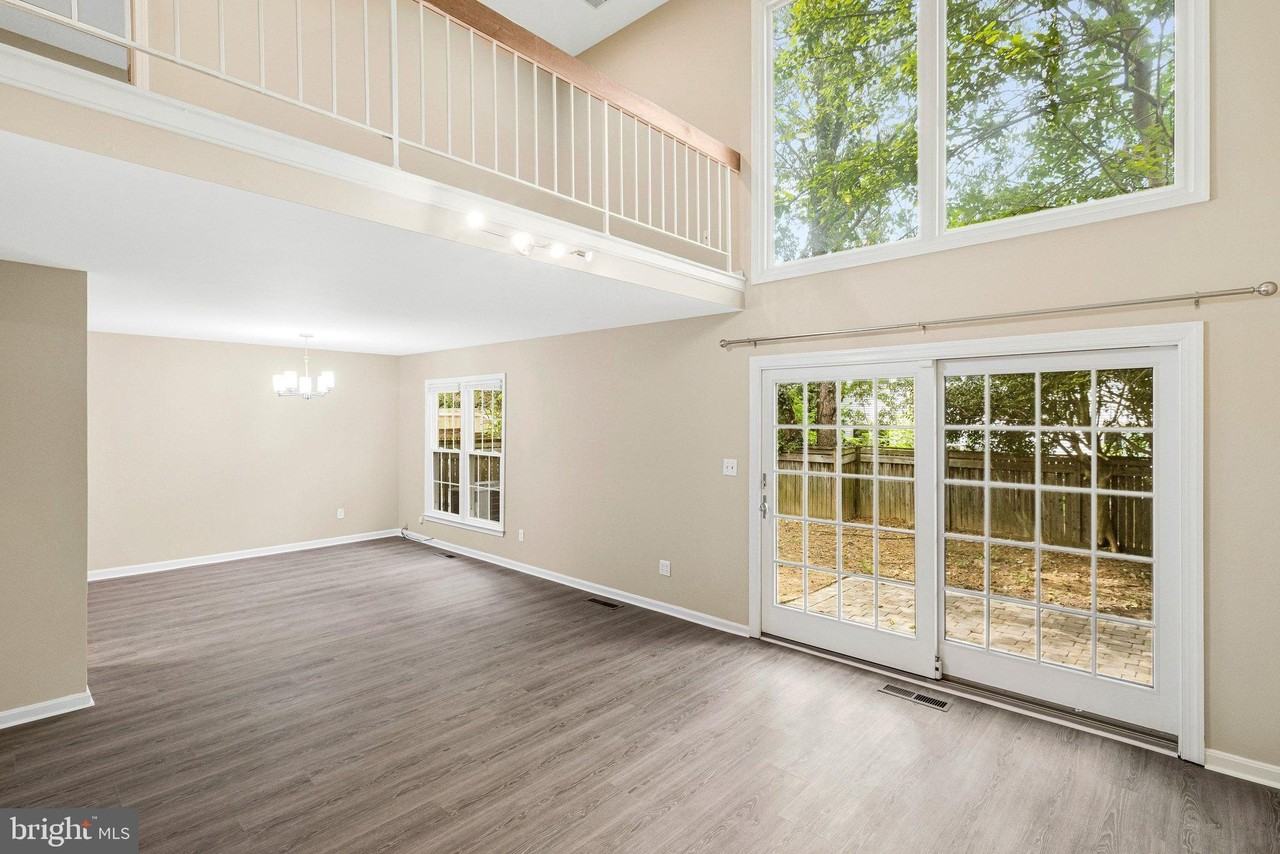 20130 Waringwood Way - Photo 7 of 19