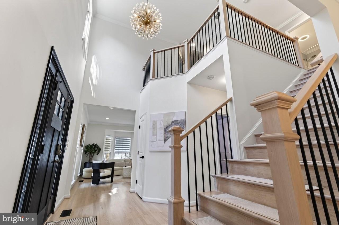 5811 Johnson Ave - Photo 5 of 50