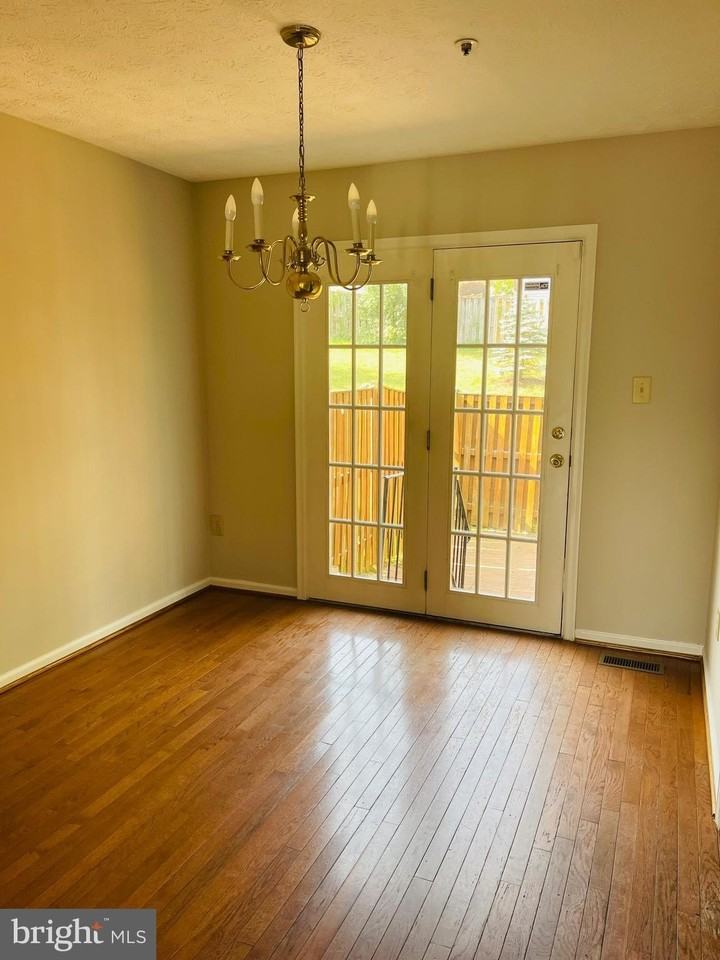 4462 Regalwood Ter - Photo 5 of 36