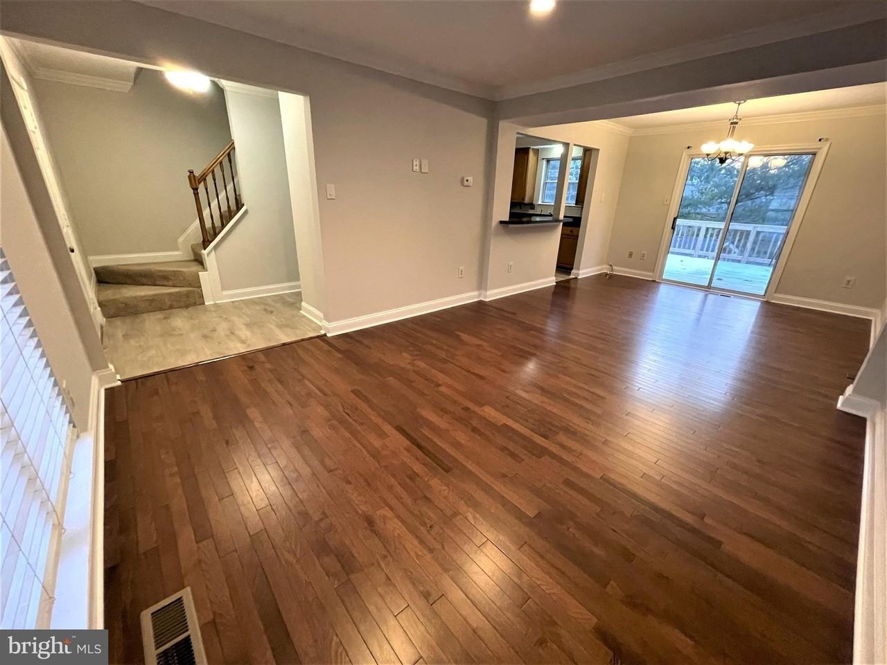 17626 Longview Ln - Photo 2 of 50
