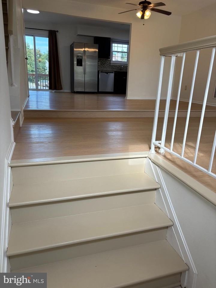7818 Cloister Pl - Photo 2 of 12