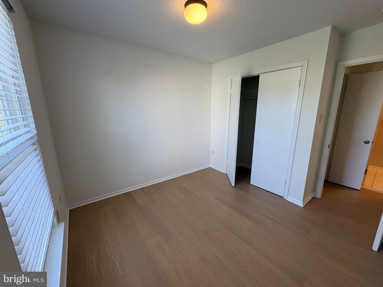 7818 Cloister Pl - Photo 7 of 12