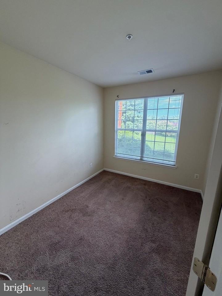 14224 Hampshire Hall Ct #G401 - Photo 7 of 9