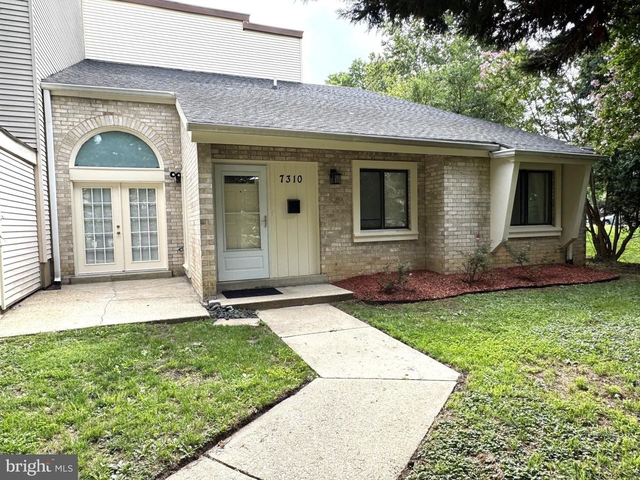 7310 Mandan Rd - Photo 3 of 21