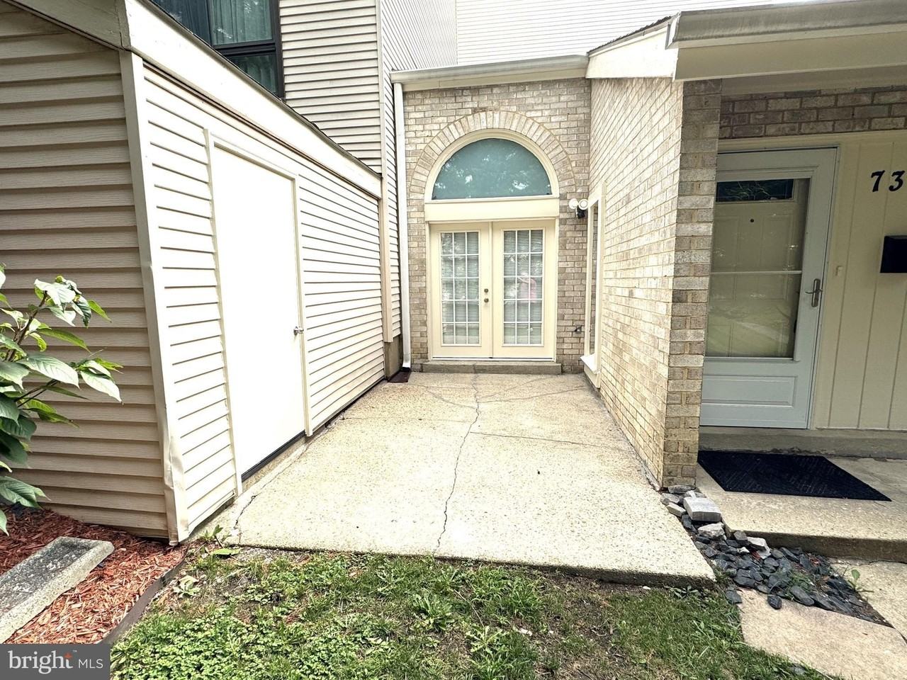 7310 Mandan Rd - Photo 4 of 21