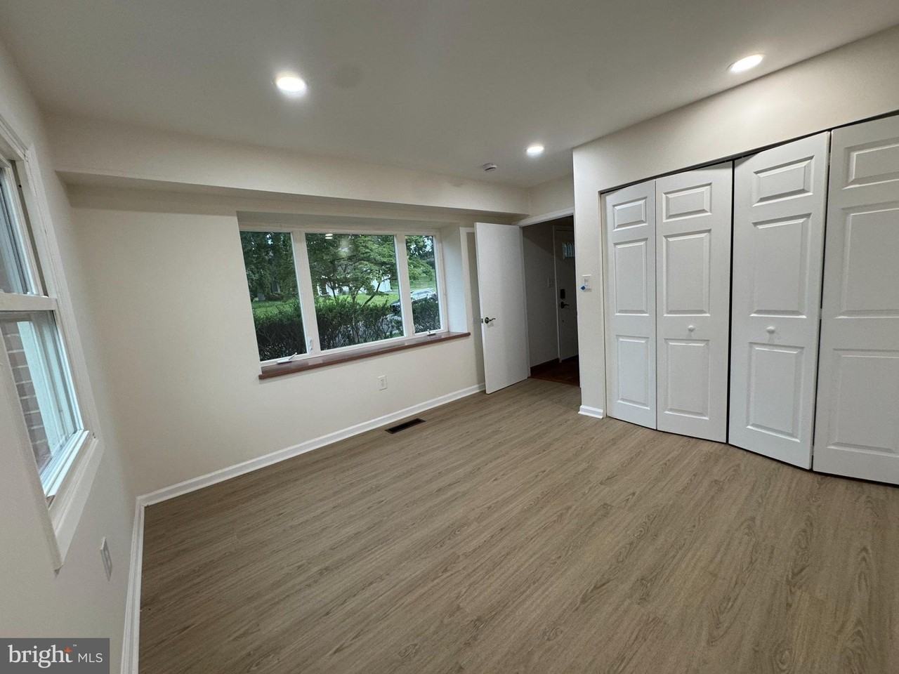 2410 Kegwood Ln - Photo 6 of 13