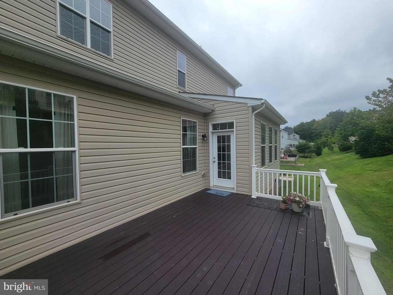 16622 Tortola Dr - Photo 5 of 46
