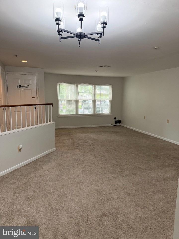 4834 Brookstone Ter #10 - Photo 6 of 36