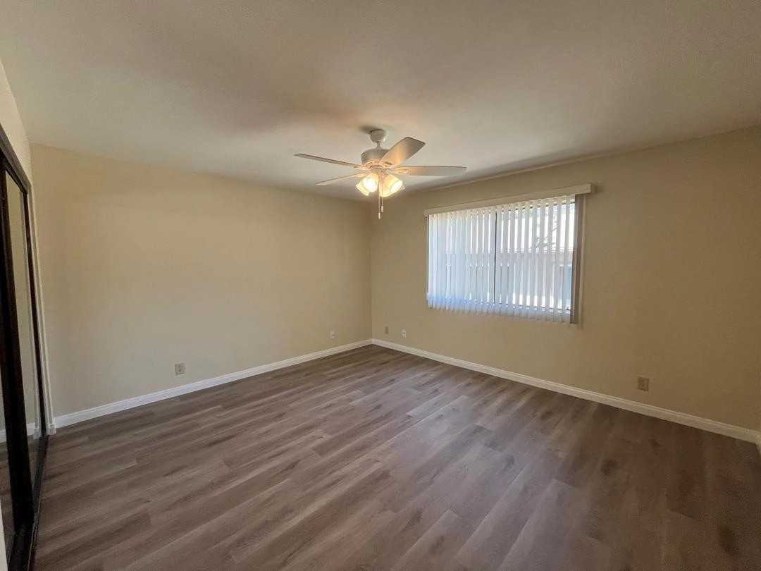 301 East Verdugo Ave - Photo 3 of 50