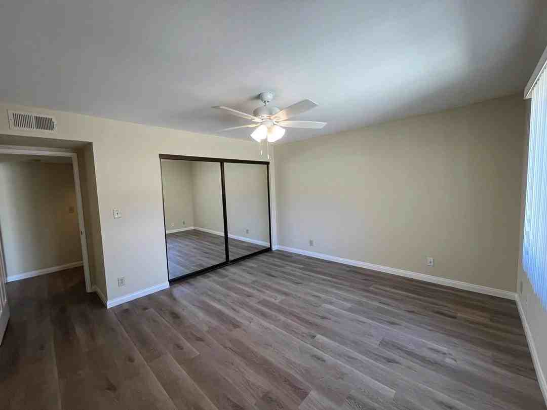 301 East Verdugo Ave - Photo 7 of 50