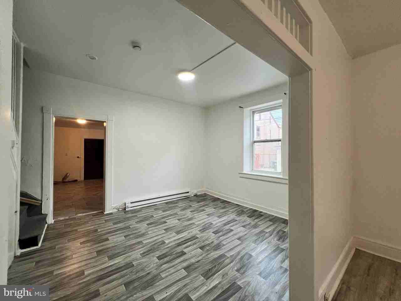 148 E Washington St #1 - Photo 5 of 13