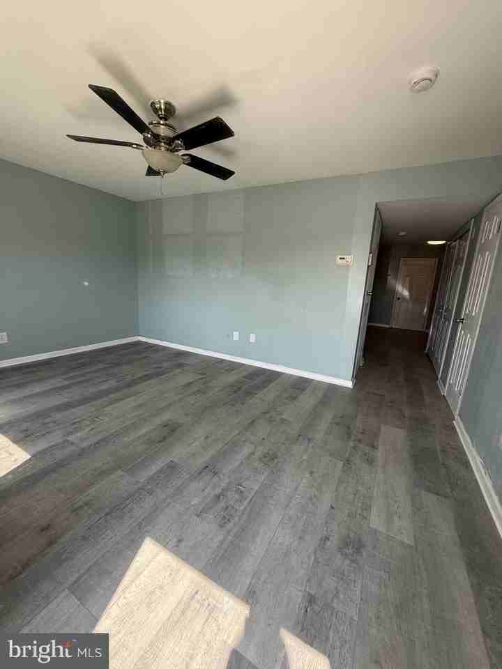8 Radford Pl - Photo 5 of 9