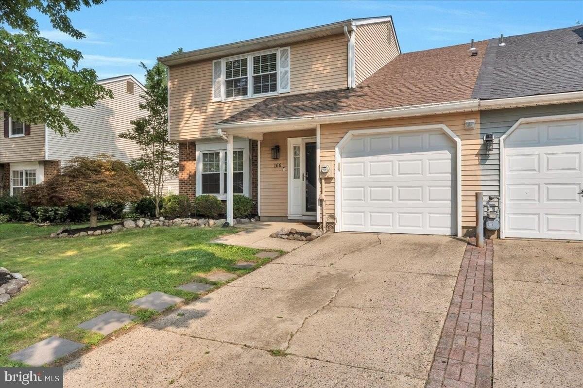 166 Stratton Ln - Photo 2 of 24