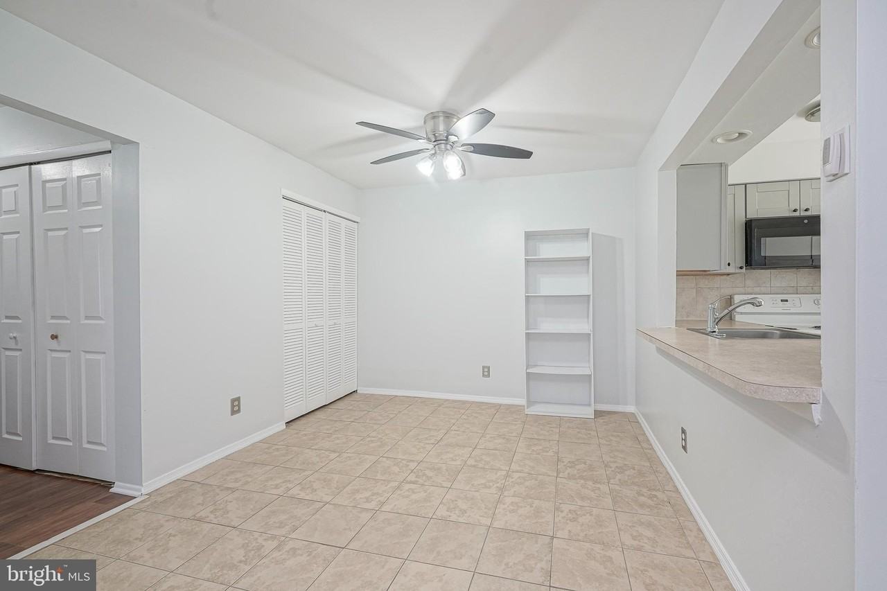 366A Delancey Pl - Photo 6 of 25