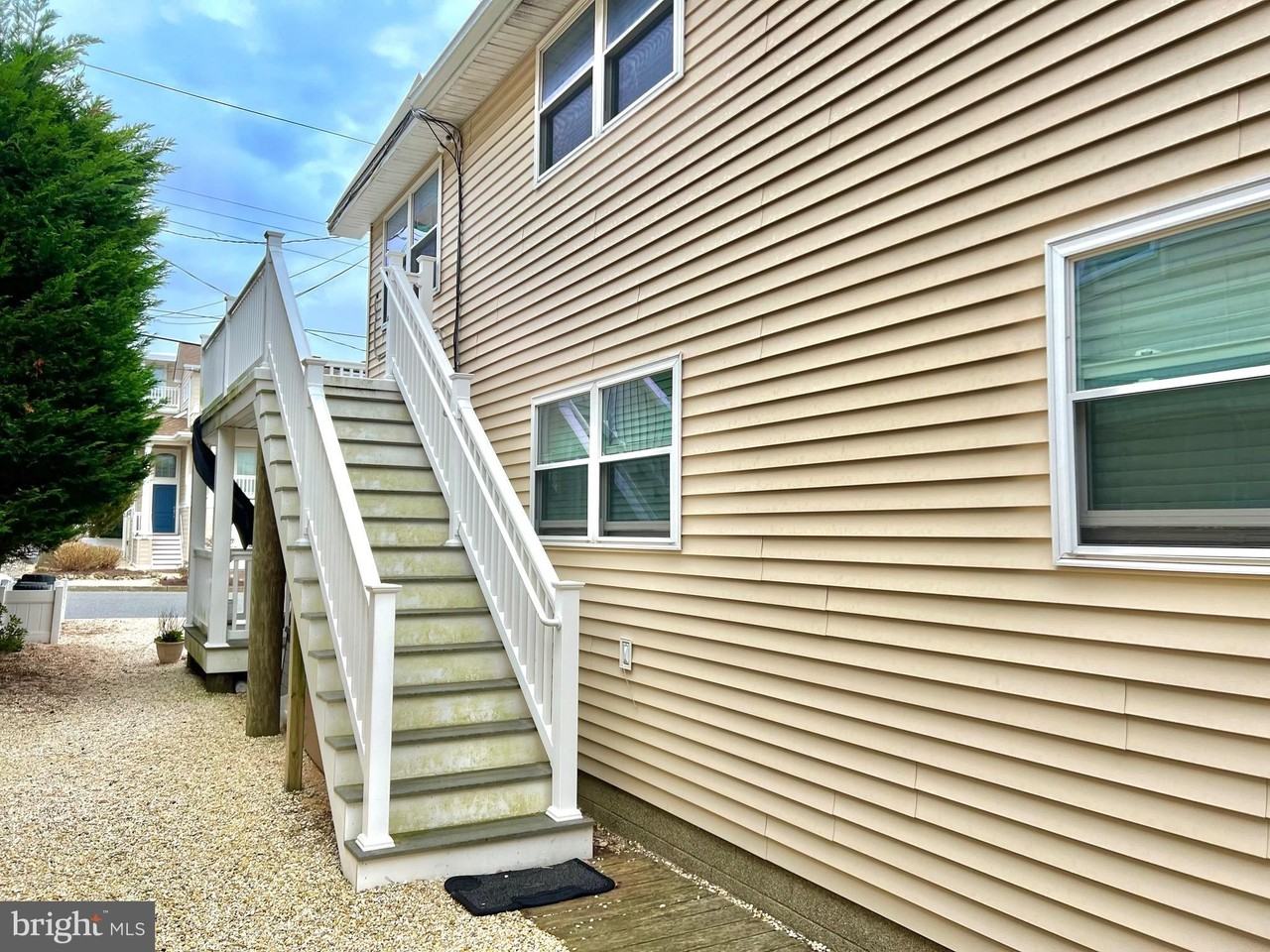 33 N 24th St #2 - Photo 6 of 23