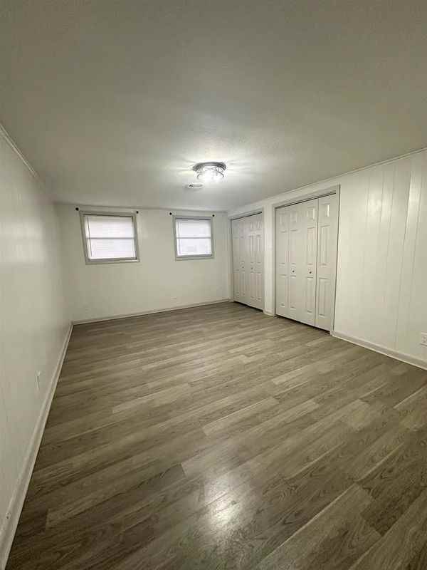1402 Eugene St - Photo 6 of 7