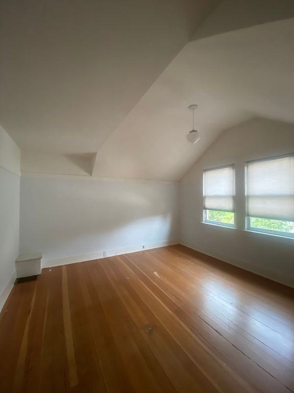 3414 Ne Tillamook St - Photo 3 of 8