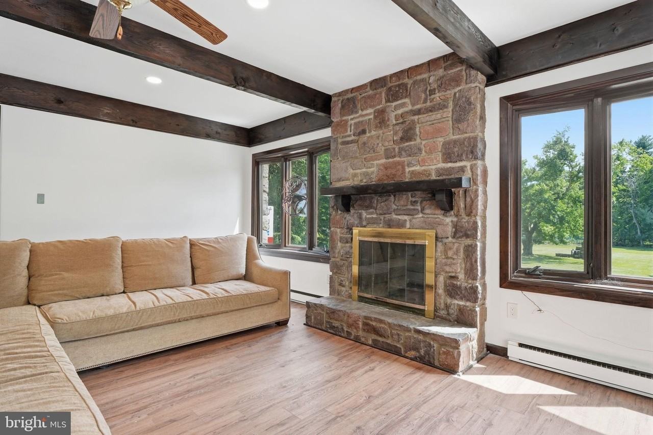 612 Bustleton Pike - Photo 6 of 50
